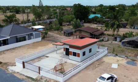 ขายบ้าน - ขายบ้านใหม่พร้อมที่ดิน เนื้อที่ 65 ตรว .2 นอน 1 น้ำ หนองหญ้าไช สุพรรณบุรี