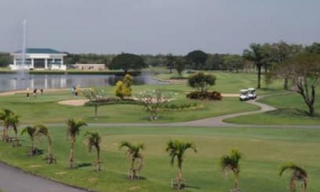 ขายที่ดิน - ที่ดินเปล่าแปลงสวย เห็นวิวสนามกอล์ฟ ใกล้ club house ในสนามกอล์ฟ Royal Golf and Country Club ลาดกระบัง ขนาด 390 ตารางวา